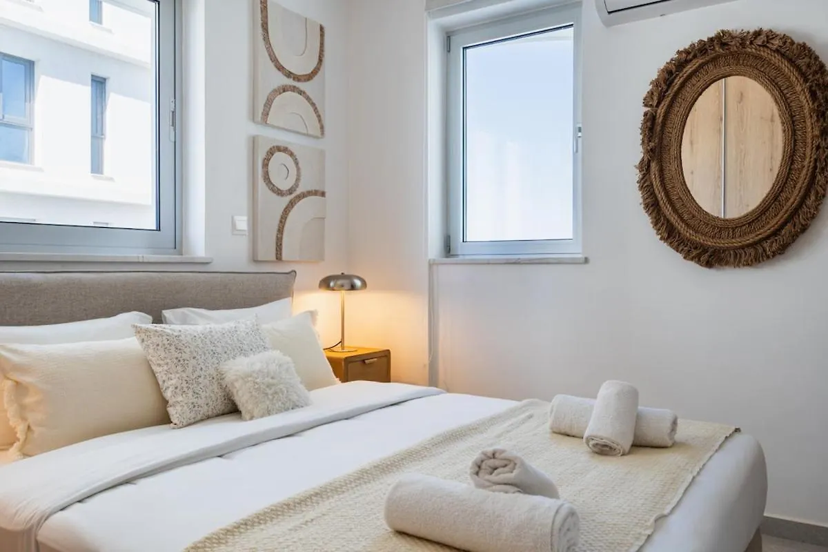 Aelia - Chic 2-Br Apartment & Balcony In ラルナカ キプロス