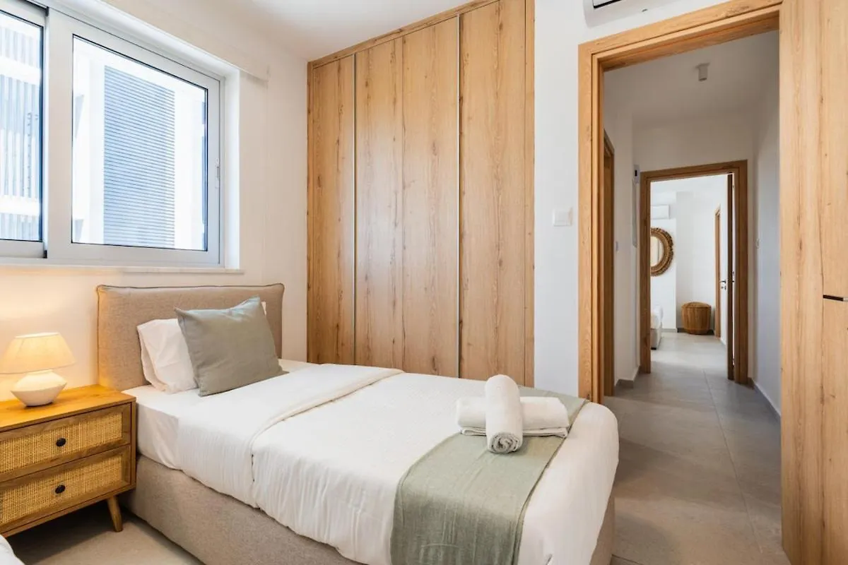 Aelia - Chic 2-Br Apartment & Balcony In ラルナカ キプロス